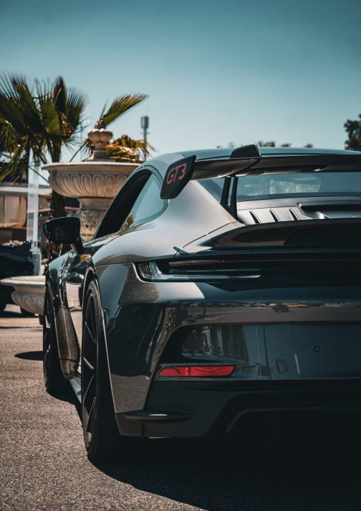 Auto custom : expert en covering voiture à Fréjus dans le Var (83)